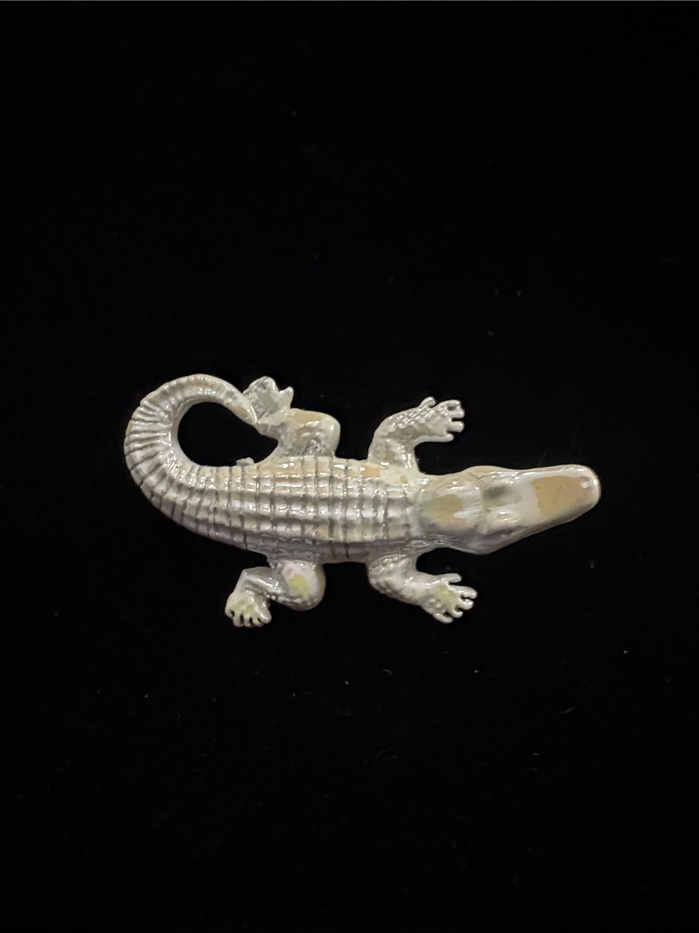 Iridescent Silver tone Alligator Reptile Decor Pin - Pets Reptile Accessory